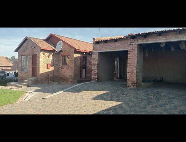 3 BEDROOM HOUSE FOR SALE IN RABIE RIDGE